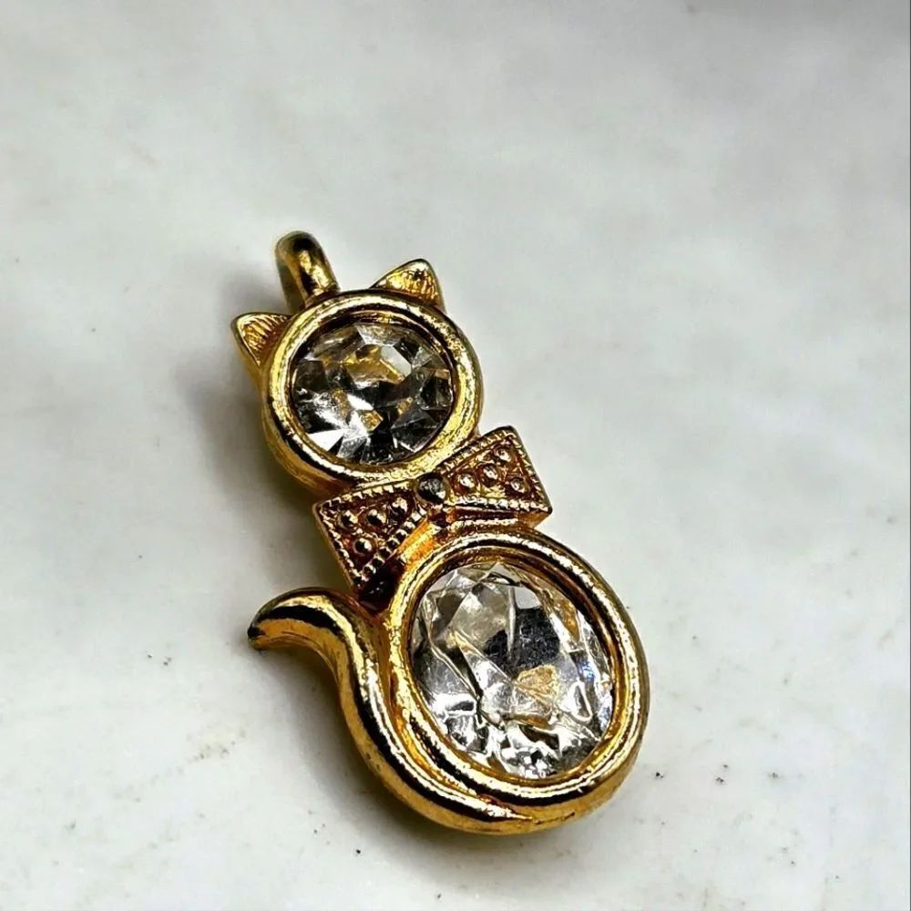 "5/$40" Goldtone Rhinestone Crystal Kitty Cat Pendant